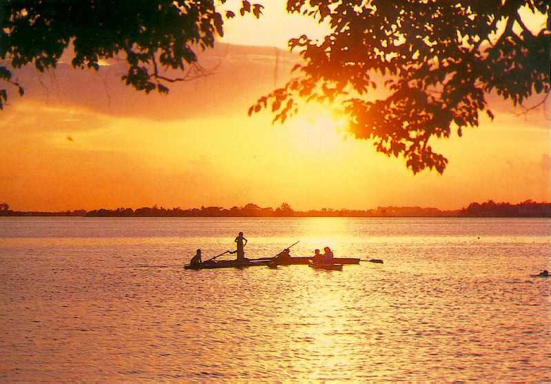 Hồ Tây - Nét chấm phá đầy lãng mạn giữa lòng thủ đô 1